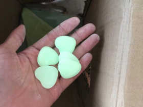 Heart Shape Luminous Glass Pebble for Aquarium